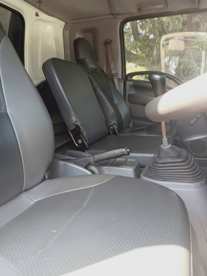 ..สนใจสอบถามได้จร้า???? ISUZU FTR 240 แรงม้า ปี 56 ตู้แห้งสิบบาน  เครื่องดี คัชซีสวย  สภาพพร้อมใช้งาน สนใจโทรเรยค่ะ 082-1698998,089-7020483 ดูรถได้ที่ชลบุรีค่ะ