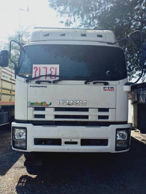 ..สนใจสอบถามได้จร้า???? ISUZU FTR 240 แรงม้า ปี 56 ตู้แห้งสิบบาน  เครื่องดี คัชซีสวย  สภาพพร้อมใช้งาน สนใจโทรเรยค่ะ 082-1698998,089-7020483 ดูรถได้ที่ชลบุรีค่ะ