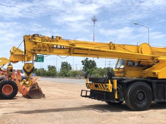 ขายรถเครน KATO KR-25H-V (ขนาด 25 ตัน) รถนอกนำเข้าครับ ไม่เคยใช้งานในไทย