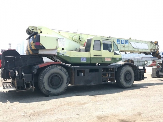 ขายรถเครน KOBELCO RK450-2 (ขนาด 45 ตัน) รถนอกนำเข้า ไม่เคยใช้งานในไทย