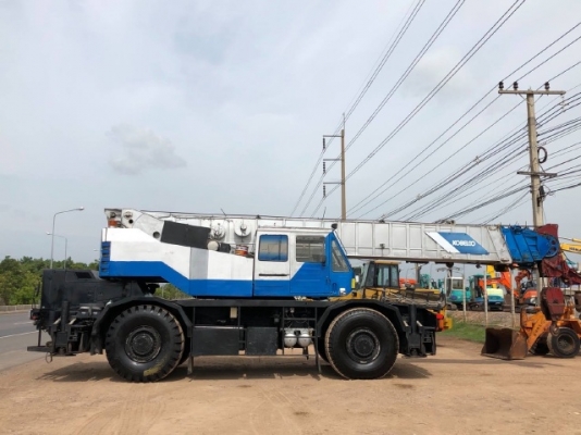 ขายรถเครน KOBELCO RK450-2 (ขนาด 45 ตัน) รถนอกนำเข้า ไม่เคยใช้งานในไทย