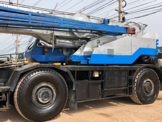 ขายรถเครน KOBELCO RK450-2 (ขนาด 45 ตัน) รถนอกนำเข้า ไม่เคยใช้งานในไทย