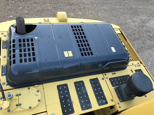 ขาย KOMATSU PC200-8MO สวยๆ พร้อมใช้งาน 6000 ชั่วโมง(PM7000ชม) ชมรถได้ทุกวัน สนใจติดต่อ 081-4283210 ขาย KOMATSU PC200-8MO สวยๆ พร้อมใช้งาน 6000 ชั่วโมง(PM7000ชม) ชมรถได้ทุกวัน สนใจติดต่อ 081-4283210