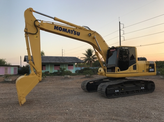 ขาย KOMATSU PC200-8MO สวยๆ พร้อมใช้งาน 6000 ชั่วโมง(PM7000ชม) ชมรถได้ทุกวัน สนใจติดต่อ 081-4283210 ขาย KOMATSU PC200-8MO สวยๆ พร้อมใช้งาน 6000 ชั่วโมง(PM7000ชม) ชมรถได้ทุกวัน สนใจติดต่อ 081-4283210