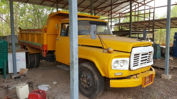 ขาย รถ 6 ล้อดั้ม หัวยาว TOYOTA เครื่อง+เกียร์ HO7C 185 แรงม้า เฟืองท้าย HINO คัสซีสวยตลอดเส้น ทะเบีย