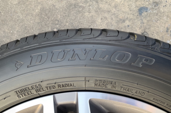 ล้อแม็ก Ford Everest ขอบ 20 พร้อมยาง 265-50-20 Dunlop ปี 16 สภาพสวย ดอกยางหนาปึกทุกเส้น