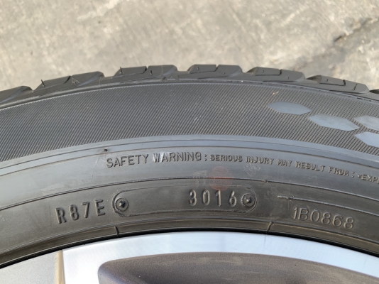 ล้อแม็ก Ford Everest ขอบ 20 พร้อมยาง 265-50-20 Dunlop ปี 16 สภาพสวย ดอกยางหนาปึกทุกเส้น