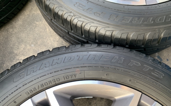 ล้อแม็ก Ford Everest ขอบ 20 พร้อมยาง 265-50-20 Dunlop ปี 16 สภาพสวย ดอกยางหนาปึกทุกเส้น