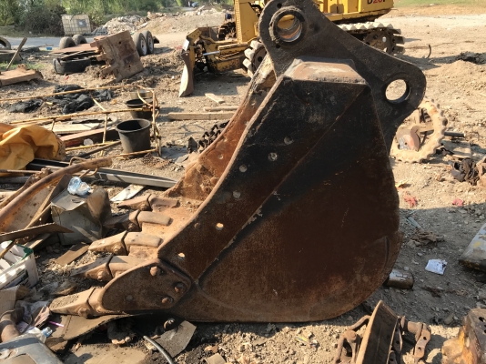 ขายบุ้งกี๋ SK200 PC200 ตามภาพ  โทร0616613023แพรว จัดส่งทั่วไทย???????????? ราคา26000