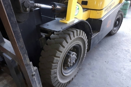 ขาย!! >>> รถโฟล์คลิฟท์ Hyter 2ตัน รถพร้อมใช้งานเลยครับ <<< เบอร์ติดต่อ 098-7155789 086-4631102