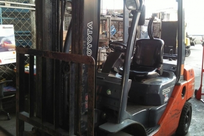 ขาย!! >>> รถโฟล์คลิฟท์ Toyota 2.5 ตัน รถพร้อมใช้งาน <<< เบอร์ติดต่อ 098-7155789 086-4631102