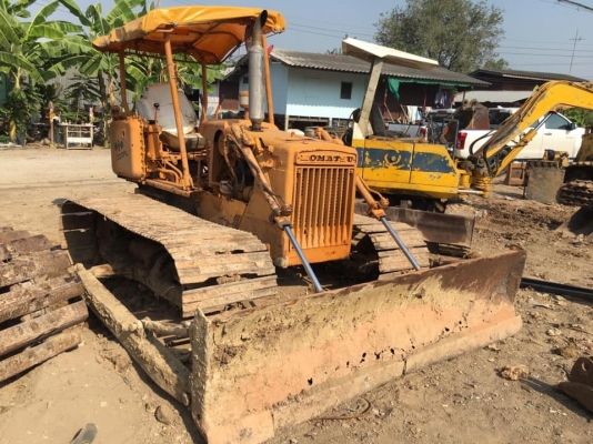 ขายรถแทร็กเตอร์D20-3 PL พร้อมใช้งาน 125000 โทร0616613023แพรว