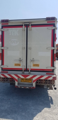6ล้อ HINO 300 ปี2556 สวยเดิม ยาว5เมตร 6ล้อ HINO 300 ปี2556 สวยเดิม ยาว5เมตร