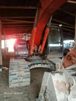 ขายรถแบคโฮ HITACHI ZX200-5G เอกสารเล่ม ไมล์ 5882 ชม.ราคา 1850000