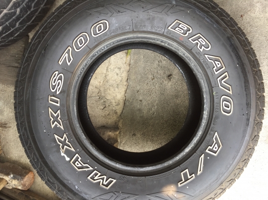 Maxsix AT700 แก้มขาว31x10.5R15ปี14 ดอกตามรูปไม่ป่ะไม่บวม #คู่400บ.เผื่อใครหาทำยางอ่ะไหล่ โทร08790501