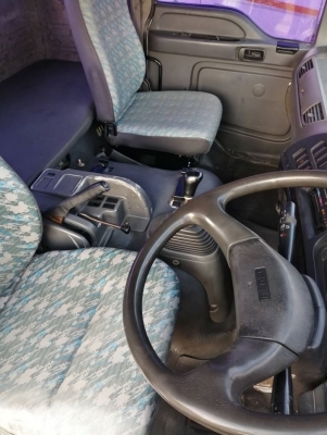 Isuzu deca 320 แรง ยูโร 2 ปี 48 เครื่อง/เกียร์เดิม ภายในสวย แอร์เย็น ไม่เคยเกิดอุบัติเหตุหนัก ยา Isuzu deca 320 แรง ยูโร 2 ปี 48 เครื่อง/เกียร์เดิม ภายในสวย แอร์เย็น ไม่เคยเกิดอุบัติเหตุหนัก ยา