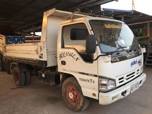 ขายรถดั้ม ISUZU NPR 130แรง เอกสารพร้อมโอน ราคา495,000 สนใจโทร 090-8588220 093-3258446 098-4610380 ดู