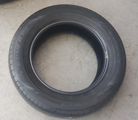 ขายยาง\% 215/60/16 ปี 2018 DUNLOP EC300 4 เส้น