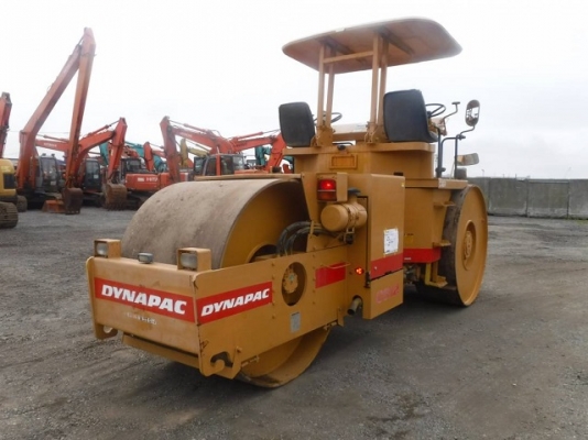 ขายรถบด 3 ล้อ DYNAPAC CS12 นำเข้าเองจากญี่ปุ่น สภาพสวยพร้อมใช้ ถึงเร็วๆนี้ครับ