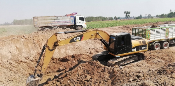 ขาย 1,290,000 CAT 320 D เล่มทะเบียน ไฟฟ้าครบ เครื่องดี ปั้มแรง โซ่ใหม่ เอวแน่น รถสวยพร้อมใช้เอกสารพร้อมโอน รถอยู่ กาญจนบุรี 090-772-3710 090-772-3708 ขาย 1,290,000 CAT 320 D เล่มทะเบียน ไฟฟ้าครบ เครื่องดี ปั้มแรง โซ่ใหม่ เอวแน่น รถสวยพร้อมใช้เอกสารพร้อมโอน รถอยู่ กาญจนบุรี 090-772-3710 090-772-3708