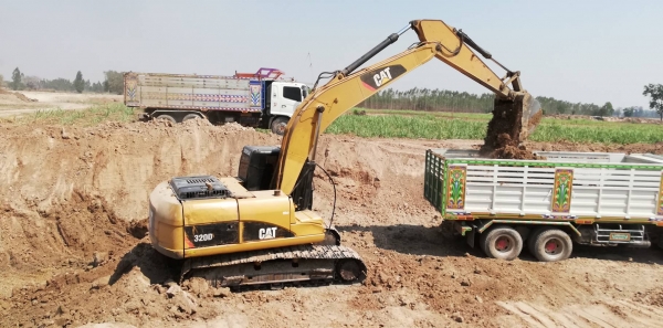 ขาย 1,290,000 CAT 320 D เล่มทะเบียน ไฟฟ้าครบ เครื่องดี ปั้มแรง โซ่ใหม่ เอวแน่น รถสวยพร้อมใช้เอกสารพร้อมโอน รถอยู่ กาญจนบุรี 090-772-3710 090-772-3708 ขาย 1,290,000 CAT 320 D เล่มทะเบียน ไฟฟ้าครบ เครื่องดี ปั้มแรง โซ่ใหม่ เอวแน่น รถสวยพร้อมใช้เอกสารพร้อมโอน รถอยู่ กาญจนบุรี 090-772-3710 090-772-3708