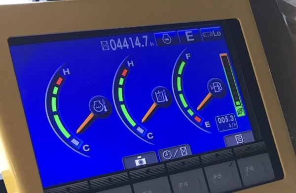 ขาย KOMATSU PC200-8MO เดิมๆ พร้อมใช้งาน 4000ชั่วโมง(PM7000ชม) สนใจติดต่อโดยตรง 081-4283210