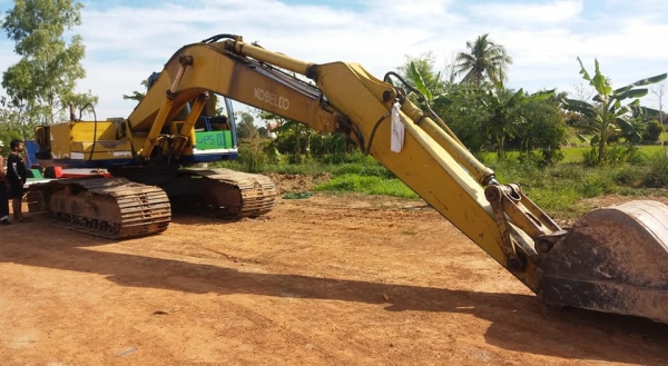 แมคโค  sk 200มาคทรี สภาพสมบูรณ ทำงานอยู่ทุกวันครับได้ไปใช้งานไม่ผิดหวังแน่นอนเครื่องดีปั้มแรงเจ้าของขายเอกเอกสารซื้อขาย