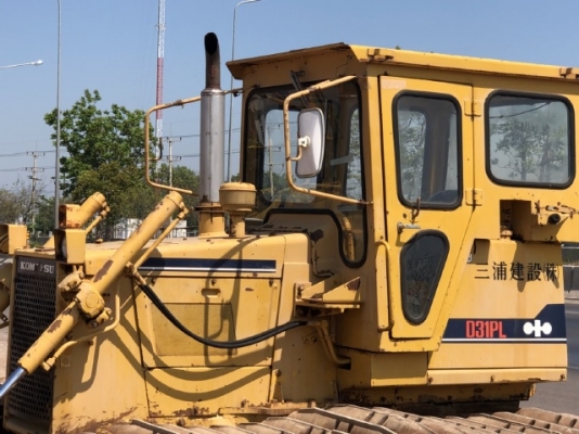 ขายรถดันดิน KOMATSU D31PL-18 (D3 รุ่น6) นำเข้าเองจากญี่ปุ่น สภาพสวยพร้อมใช้ มีVDOการทำงานครับ