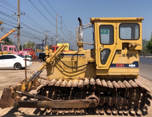 ขายรถดันดิน KOMATSU D31PL-18 (D3 รุ่น6) นำเข้าเองจากญี่ปุ่น สภาพสวยพร้อมใช้ มีVDOการทำงานครับ
