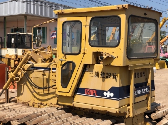 ขายรถดันดิน KOMATSU D31PL-18 (D3 รุ่น6) นำเข้าเองจากญี่ปุ่น สภาพสวยพร้อมใช้ มีVDOการทำงานครับ