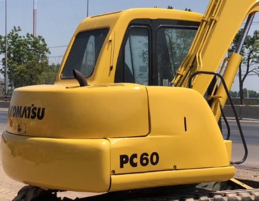 ขายรถขุด KOMATSU PC60-7 ใบมีดดัน นำเข้าเองจากญี่ปุ่น สภาพสวยพร้อมใช้ มีVDOการทำงานครับ