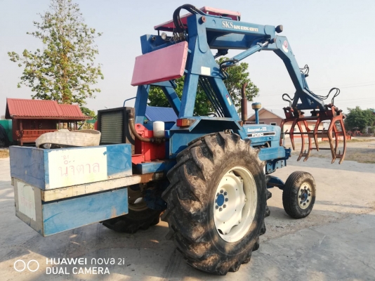 ขายรถคีบอ้อย Ford T1 พร้อมใช้งาน