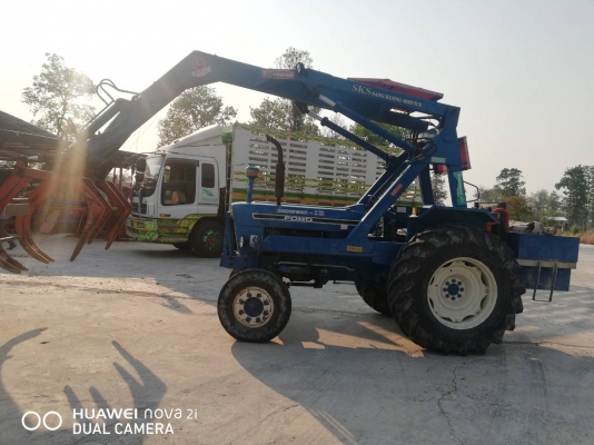 ขายรถคีบอ้อย Ford T1 พร้อมใช้งาน