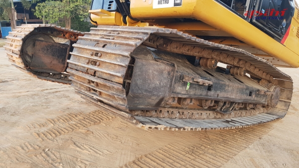 ขาย CAT320D2 จำนวน 2 คัน ใช้งานเพียง 4-5 พันชั่วโมง สภาพนางฟ้า