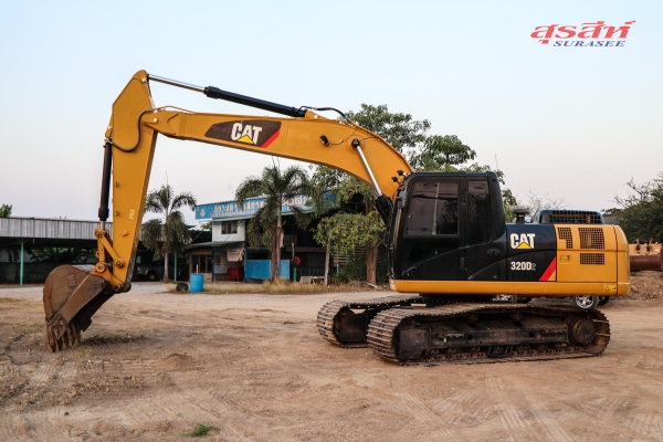 ขาย CAT320D2 จำนวน 2 คัน ใช้งานเพียง 4-5 พันชั่วโมง สภาพนางฟ้า