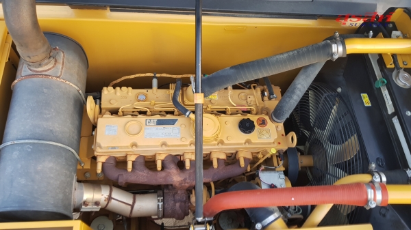 ขาย CAT320D2 จำนวน 2 คัน ใช้งานเพียง 4-5 พันชั่วโมง สภาพนางฟ้า