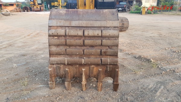 ขาย CAT320D2 จำนวน 2 คัน ใช้งานเพียง 4-5 พันชั่วโมง สภาพนางฟ้า