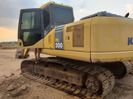 KOMATSU PC 200-7