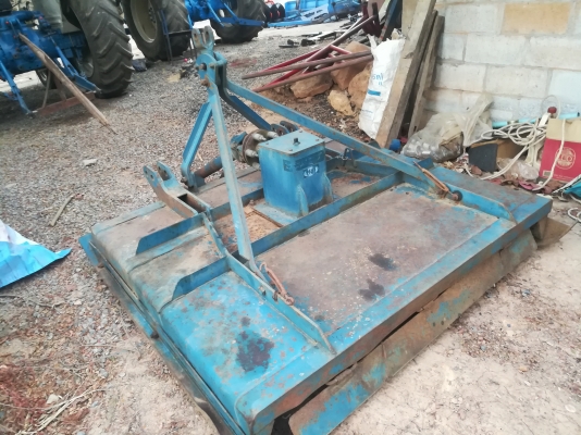 ขายเครื่องตัดหญ้าติดรถไถใหญ่สภาพสวย