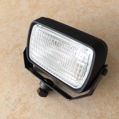 ไฟรถแม็คโคร ติดหัวเก๋ง ขนาด 12/24โวลต์  ราคา ดวงละ 550 บาท