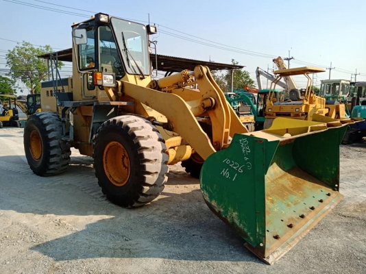 ขาย KOMATSU WA300-1 ซีเรียล 31,xxx นำเข้าจากญี่ปุ่น โทร&bull;090-986-2521 อ๊อบ