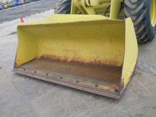 ขาย รถตักล้อยาง KOMATSU WA100-3 เครื่อง 6สูบ นำเข้าจากญี่ปุ่น โทร.090-986-2521 อ๊อบ