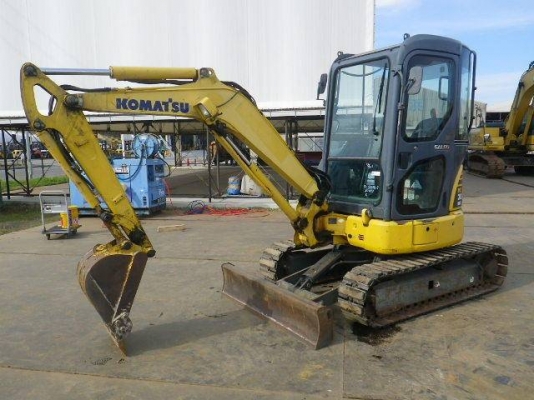 ขาย รถขุดเล็ก KOMATSU PC30MR-3 เก๋ง สวยๆ นำเข้าจากญี่ปุ่น โทร.090-986-2521 อ๊อบ