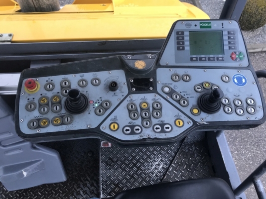 VOGELE SUPER 1800-2 สภาพสวย รถนำเข้าราคาไม่แพงครับ VOGELE SUPER 1800-2 สภาพสวย รถนำเข้าราคาไม่แพงครับ