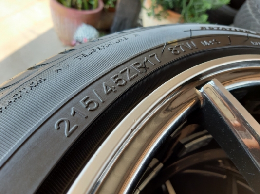 ล้อแม็กVOSSEN ขอบ17 4รู100 พร้อมยาง