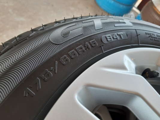 ล้อแม็กฮอนด้า 4รู100 พร้อมยาง ถอดป้ายแดงปลายปี18