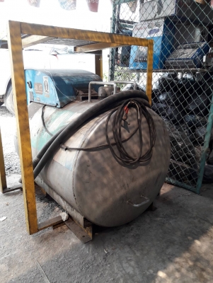 ถังน้ำมันเก่ายี่ปุ่นพร้อมหัวจ่าย