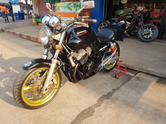 ขายHONDA CB400 ปี97 เวอร์ชั่นS คาบูร์ไฟฟ้า แต่งเต็ม ท่อแต่ง ไล่น็อตทองทั้งคัน อินวอยส์ สรรพสามิตร รา
