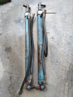 กระบอกไฮดรอลิค 1 คู่