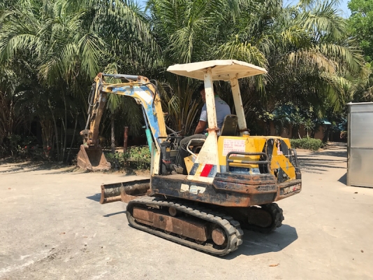 ขายแบคโฮ YANMAR B27(เท่าPC30) เดิมจากญี่ปุ่น100\% ทำงานสมบูรณ์ทุกระบบ รับรองไม่ผิดหวัง 185,000 เท่าน